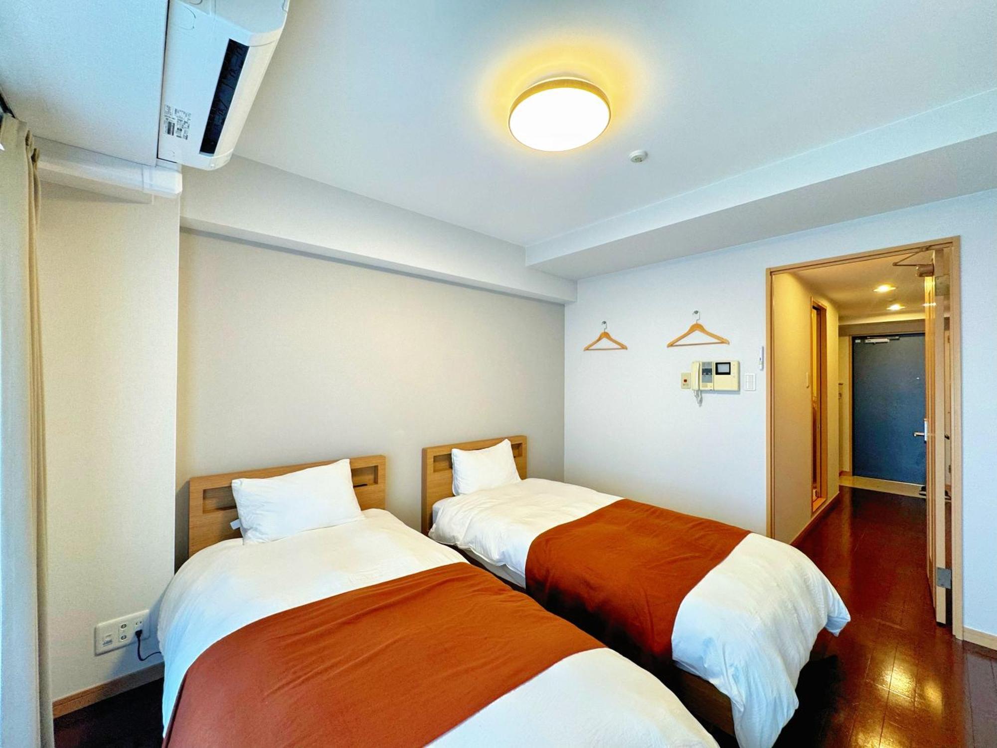Apartemen クリスタルコート難波 *