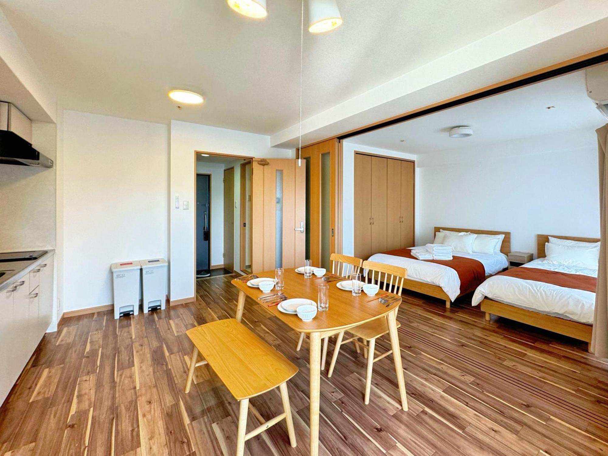 クリスタルコート難波 Apartemen *