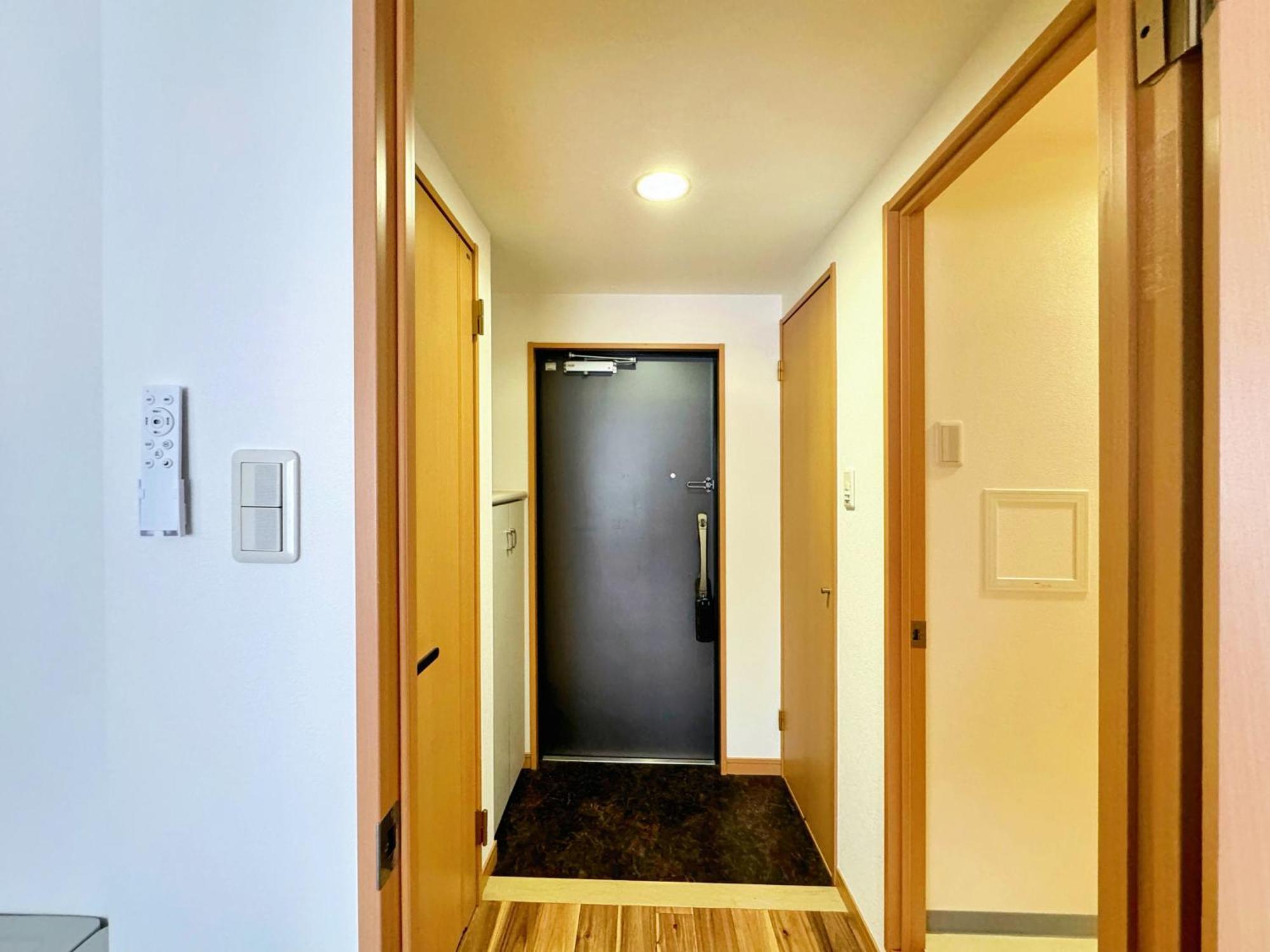 クリスタルコート難波 Apartemen *