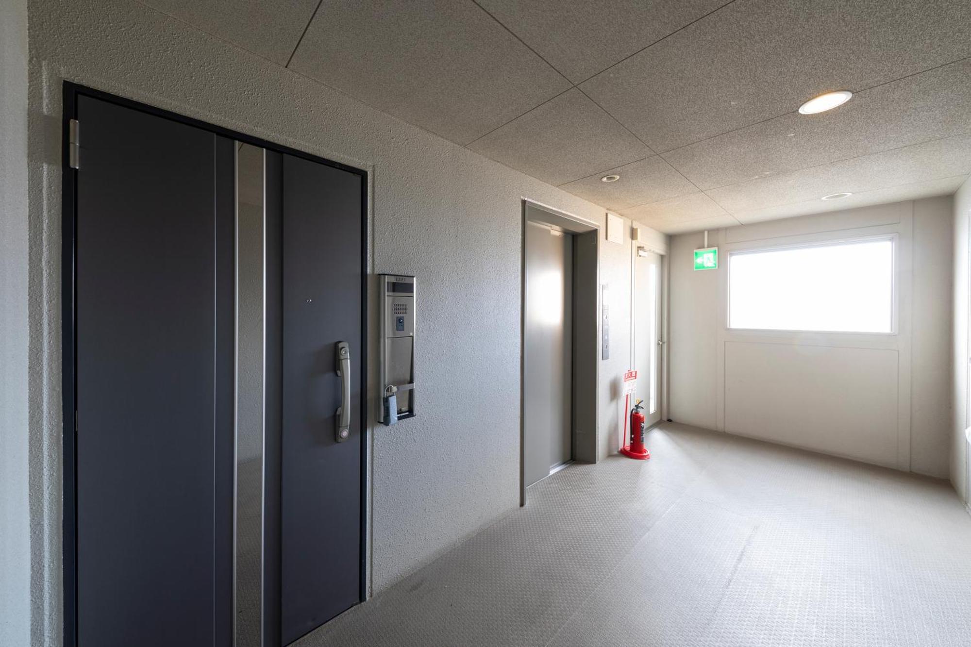 Apartemen クリスタルコート難波 *