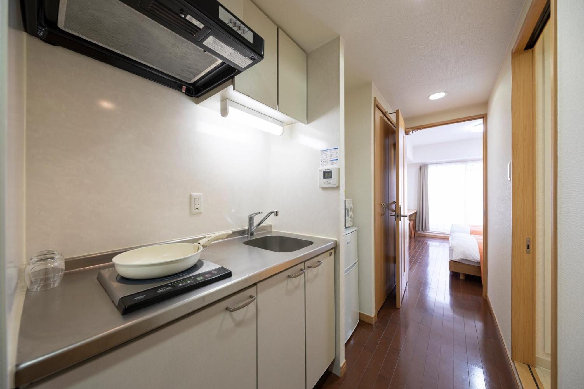 Apartemen クリスタルコート難波 *